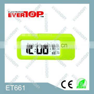 LARGE LCD DISPLAY DITIAL CLOCK WITH 3 ALARM ET661