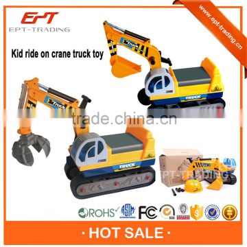 Funny crane truck toy cartoon mini crane toy for sale