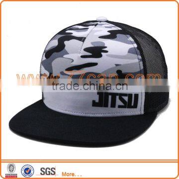 Wholesale Flat Bill Snapback Mesh Trucker Hat Custom