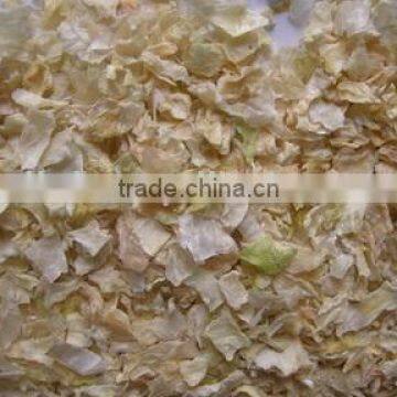 dehydrated white onion flakes