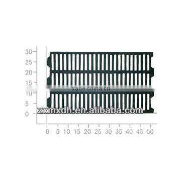 slat floor for pigs in farrowing crate