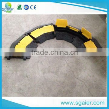 45 degree 2 channel rubber cable protector corner good qualiy