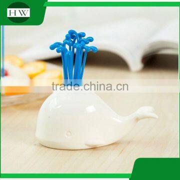 Eco Plastic Tableware Cartoon Whale Fruit Fork Set photo-3