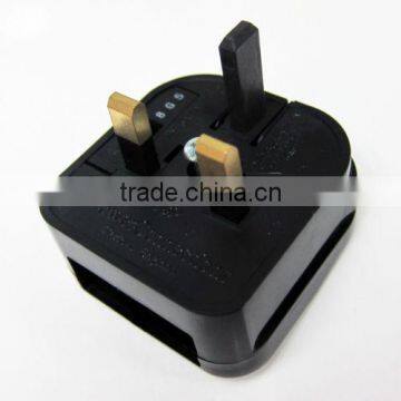 High quality europe 2 pin to uk 3 pin adaptor plug with fuse