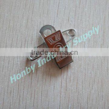 Wholesale Safety Pin Design Bulldog Metal Badge Clip