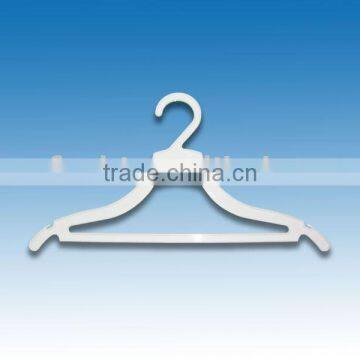 skirt hanger