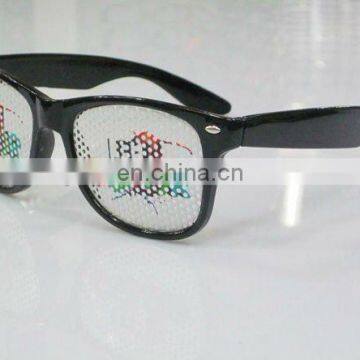 Design pinhole sunglasses