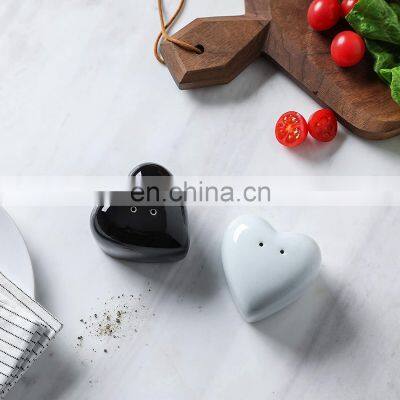 Black Heart Shaped Wedding Ceramic Salt Container and Pepper Shakers Holder Set Herb & Spice Tools