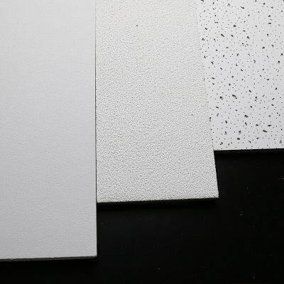 Panneaux en fibres minérales blanches / Tuiles de plafond suspendues en fibres minérales acoustiques pour la décoration intérieure