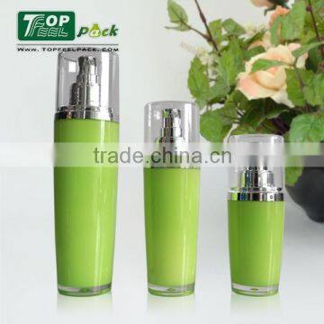 2015 Luxury Spring Green Plastic Cosmetic Bottle with Pump Dispenser