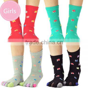 Girls polka dots middle high toe sock, five toe sock, two toe sock                        
                                                Quality Choice