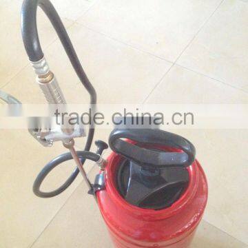 12L to 16L Metal Pressure Sprayer With Lance Holder photo-3