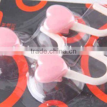 3pc Pink Heart Shape Plastic Hook photo-2