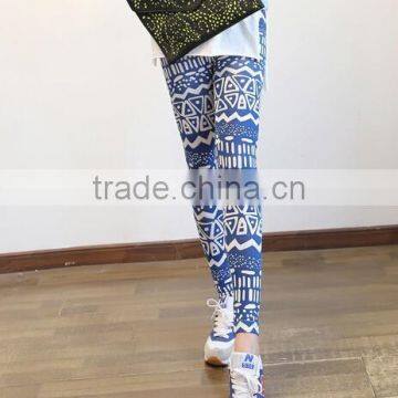 latest style ladies abstract geo print leggings