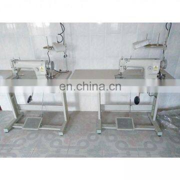 Used Needle Three-thread Quilting Machine With Head in Stock photo-3