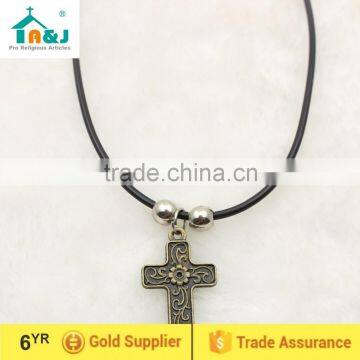 Antique Bronze Fashion cross pendant