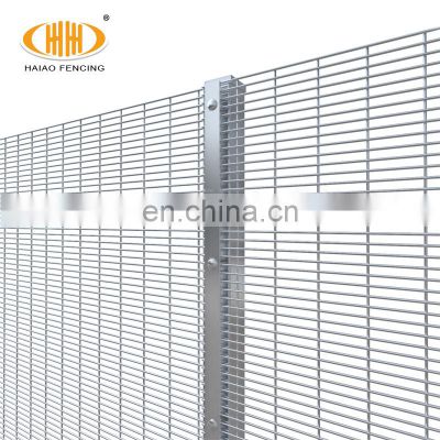 The best-selling durable 358 anti-climbing fence