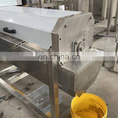 Large Capacity Fresh Litchi Skin Peeling Machine/Lychee Peeling And Pitting Machine/lychee peeling and denucleating machine