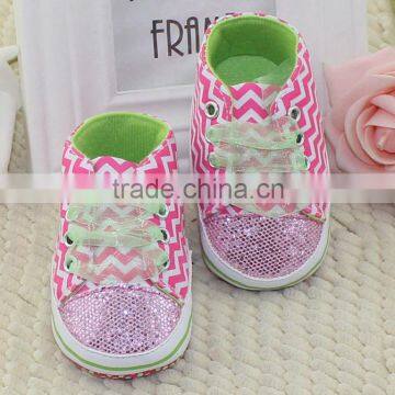 The New Help Tie Female Baby Socks Soft Bottom Non Slip Wave Pattern of a Toddler Shoe
