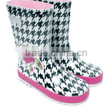 2014 new design boys rain boots cheap short