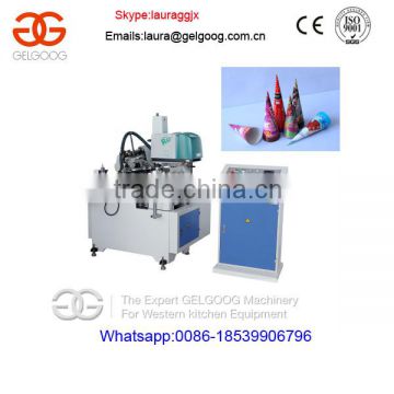 Automatic ice cream cone paper sleeve machine