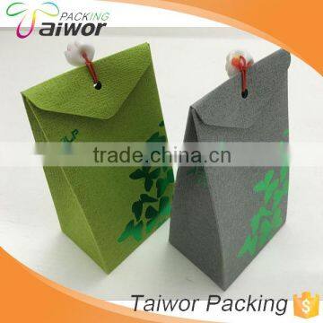 Custom Hot Stamping Logo Fancy Paper Packaging Gift Bag