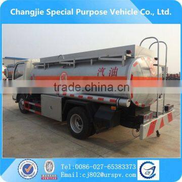 4*2 mini oil truck made in China 2 axles mini oil truck mini oil transport truck in Russia for sale