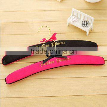 Satin Padded Hanger Collection, Red and Black Color
