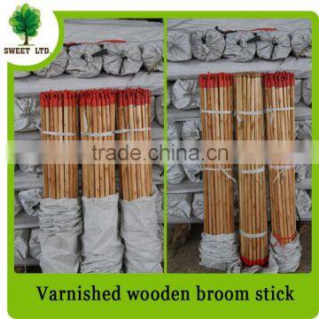 Factory price varnished wooden brush handle/ well straight wood stick