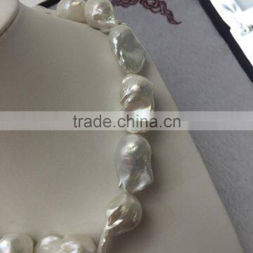 White 26mm Large Baroque Freshwater Pearl Necklace Designs photo-3