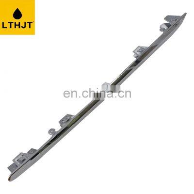 OEM 2128853521 212 885 3521 Door Moulding Strip For Mercedes Benz E Class W212