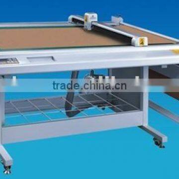 Ruizhou CNC Paper Pattern Cutting Machine