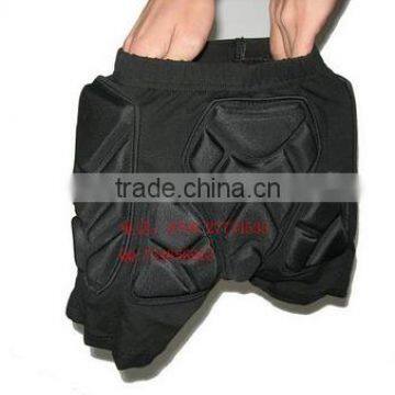 Good quality Skiing Snowboards Skating Cycle Motorcycle Hip Padded Shorts