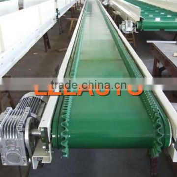 Side wall belt conveyor