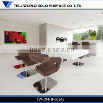 Modern Appearance and Glass,Hot-Bending Glass Material Bending Tempered Glass Dining Table