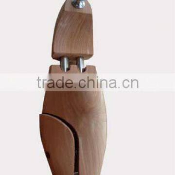 Mooden Shoe Stretcher Factory photo-3