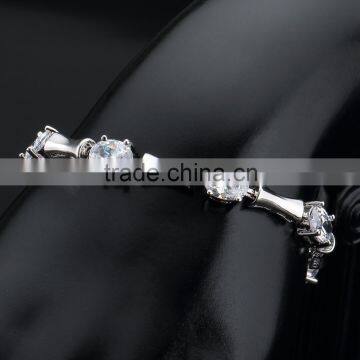 New Coming Jewelry White Gold Plated Pave With Crystal Tennis Bracelet for Gift