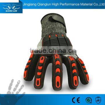 Qianglun 2016 13G nitrile coated work gloves with tpr