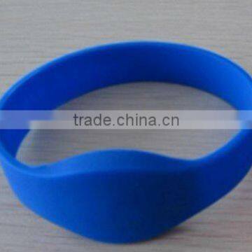 RFID silicon wristband