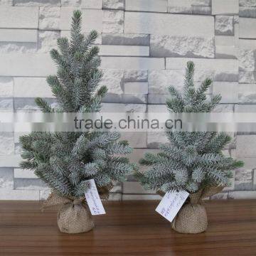 Plastic Mini Pine Tree With Burlap Base for Xmas Decoration photo-5