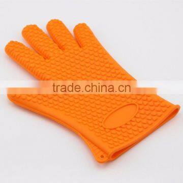 Heart Shaped Orange Silicone Oven Mitt photo-2