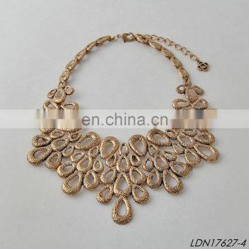 Antique Silver Hammered Oval Shape Statement Necklace and Earring Set