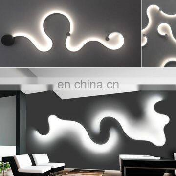Новейшая скандинавская креативная алюминиевая LED-изогнутая настенная лампа, настенная бра подвеска, змеевидный современный настенный светильник для дома photo-2