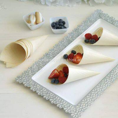 Eco-friendly Wooden Disposable Safety Pine Cone for Food Service