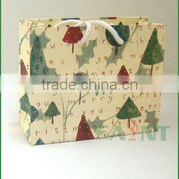 2015 professional low cost christmas paper bag supplier