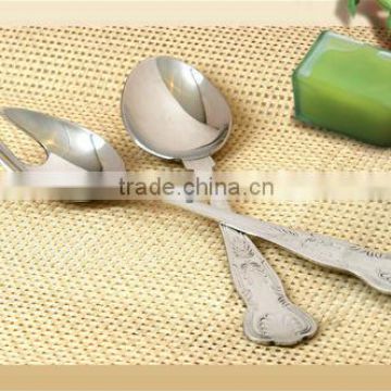 STAINLESS STEEL SALAD SERVER