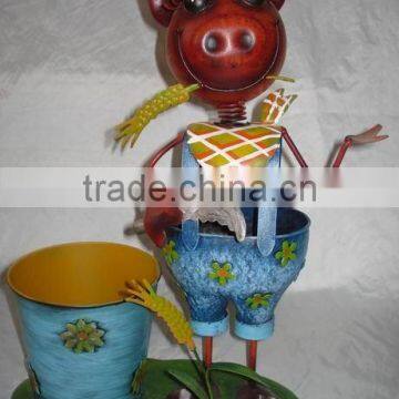 pig decorations in outdoor garden