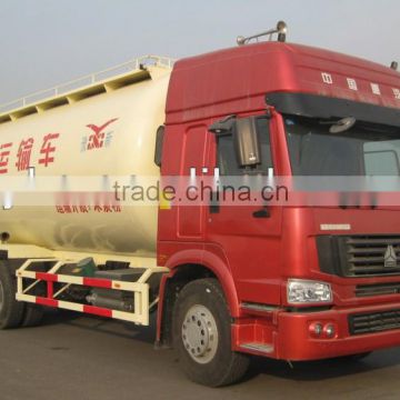 High quality china sinotruk bulk powder truck new 8x4 ZZ1313N4661C1 cheap powder material truck