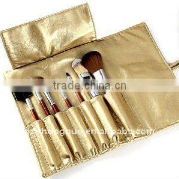 7pcs Cosmetic Makeup Brush Set /Golden Case HN1080