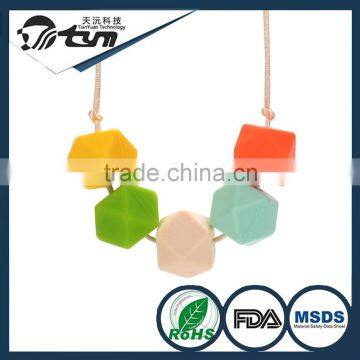Wholesale silicone novelty teething necklace for baby